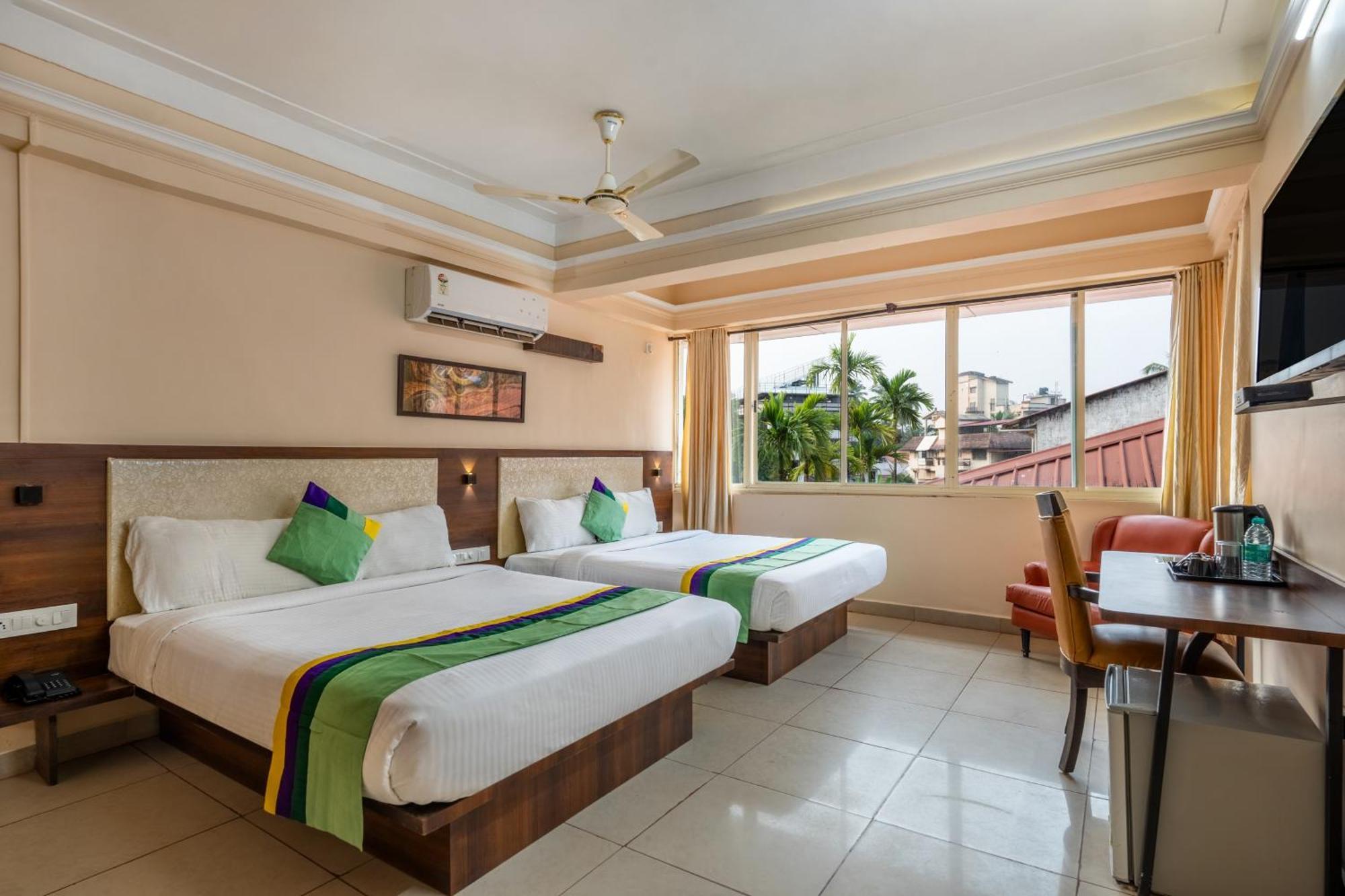 Treebo Sunheads Hotel Panaji Buitenkant foto