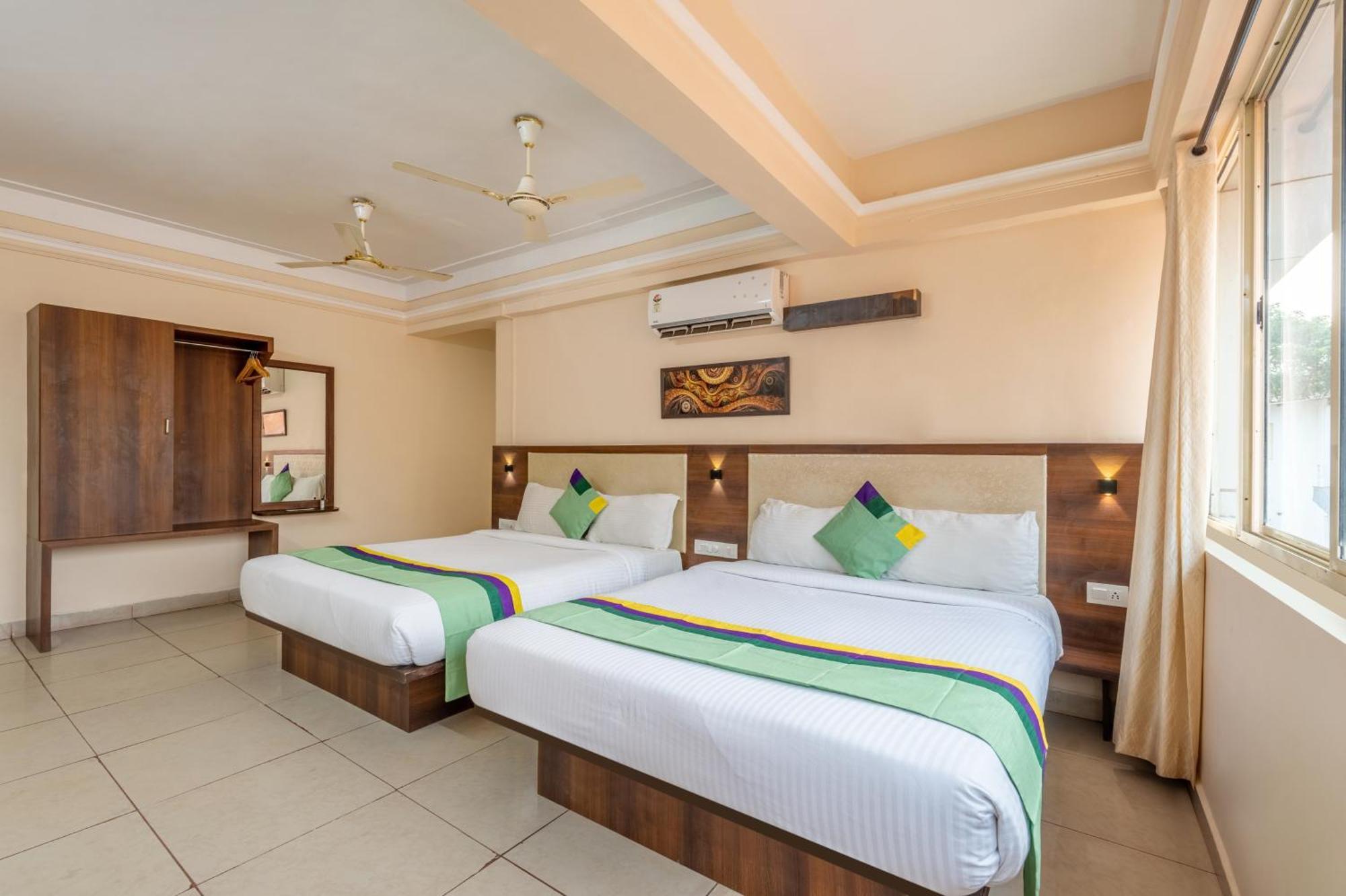 Treebo Sunheads Hotel Panaji Buitenkant foto